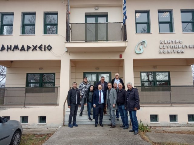 ΔΗΜΟΤΙΚΟ ΚΤΗΡΙΟ ΔΡΟΣΑΤΟΥ1-1 n