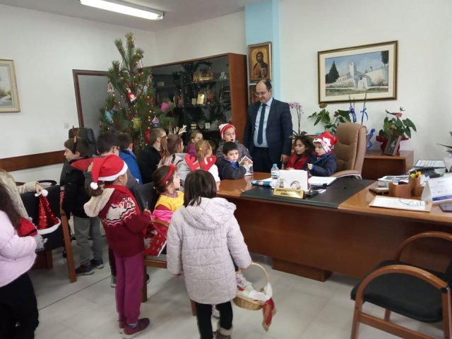 ΚΑΛΑΝΤΑ ΑΠΟ ΣΧΟΛΕΙΑ4-4 o