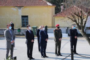 ΔΕΗΣΗ ΣΤΟ ΜΝΗΜΕΙΟ ΑΚΡΙΤΑ 1