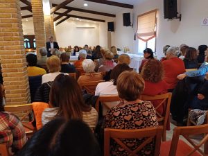 ΕΝΗΜΕΡΩΤΙΚΗ ΕΚΔΗΛΩΣΗ ΣΤΗ ΝΕΑ ΣΑΝΤΑ ΓΙΑ ΤΗΝ ΕΝΔΟΟΙΚΟΓΕΝΕΙΑΚΗ ΒΙΑ 4