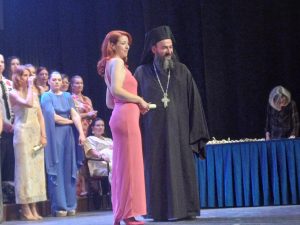 21Η ΟΡΚΩΜΟΣΙΑ ΤΕΛΕΙΟΦΟΙΤΩΝ ΤΜΗΜΑΤΟΣ ΔΗΜΙΟΥΡΓΙΚΟΥ ΣΧΕΔΙΑΣΜΟΥ ΚΑΙ ΕΝΔΥΣΗΣ 10