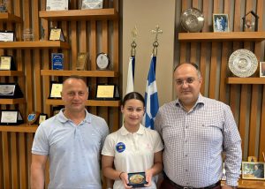 ΣΥΝΑΝΤΗΣΗ ΔΗΜΑΡΧΟΥ ΚΙΛΚΙΣ ΜΕ ΠΡΩΤΑΘΛΗΤΡΙΑ ΤΡΑΜΠΟΛΙΝΟΥ ΖΩΗ ΣΙΔΗΡΟΠΟΥΛΟΥ 2