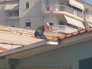 ΕΠΙΘΕΩΡΗΣΗ ΕΡΓΩΝ ΣΥΝΤΗΡΗΣΗΣ ΤΗΣ ΣΧΟΛΙΚΗΣ ΣΤΕΓΗΣ 2025 1