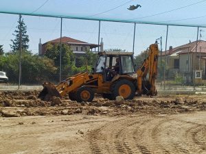 ΕΡΓΑΣΙΕΣ ΑΠΟΞΗΛΩΣΗΣ ΧΛΟΟΤΑΠΗΤΑ ΓΗΠΕΔΟΥ 5Χ5 ΣΤΗΝ ΚΡΗΣΤΩΝΗ 3