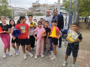 Θ. ΑΝΘΡΑΚΙΔΗΣ ΑΘΛΗΤΙΚΟ ΥΛΙΚΟ ΣΤΑ ΣΧΟΛΕΙΑ