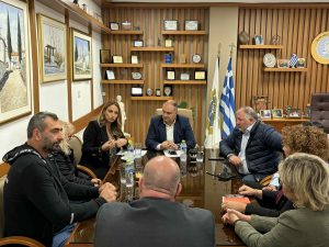 ΕΠΙΣΚΕΨΗ ΣΥΝΤΟΝΙΣΤΡΙΑΣ ΓΡΑΦΕΙΟΥ ΠΡΩΘΥΠΟΥΡΓΟΥ ΣΤΗ Β. ΕΛΛΑΔΑ ΣΤΟΝ ΔΗΜΑΡΧΟ ΚΙΛΚΙΣ 2