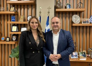 ΕΠΙΣΚΕΨΗ ΣΥΝΤΟΝΙΣΤΡΙΑΣ ΓΡΑΦΕΙΟΥ ΠΡΩΘΥΠΟΥΡΓΟΥ ΣΤΗ Β. ΕΛΛΑΔΑ ΣΤΟΝ ΔΗΜΑΡΧΟ ΚΙΛΚΙΣ 3