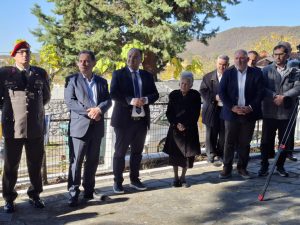 ΑΠΟΚΑΛΥΠΤΗΡΙΑ ΑΝΑΘΗΜΑΤΙΚΗΣ ΣΤΗΛΗΣ ΛΟΧΑΓΟΥ Δ. ΞΥΛΩΜΕΝΟΥ 8.1jpg