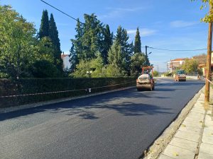 ΑΣΦΑΛΤΟΣΤΡΩΣΗ ΣΤΗΝ ΟΔΟ ΚΑΠΕΤΑ ΝΙΚΟΤΣΑΡΑ 1