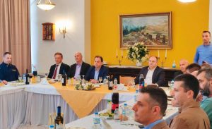 ΒΡΑΒΕΥΣΗ ΔΗΜΑΡΧΟΥ ΚΙΛΚΙΣ ΑΠΟ ΤΗΝ ΠΥΡΟΣΒΕΣΤΙΚΗ ΥΠΗΡΕΣΙΑ ΚΙΛΚΙΣ 3