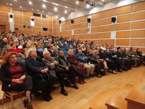 ΕΚΔΗΛΩΣΗ ΔΗΜΟΥ ΚΙΛΚΙΣ ΔΗΜΟΤΙΚΗΣ ΕΠΙΤΡΟΠΗΣ ΙΣΟΤΗΤΑΣ ΓΙΑ ΤΗΝ ΕΞΑΛΕΙΨΗ ΤΗΣ ΒΙΑΣ ΚΑΤΑ ΤΩΝ ΓΥΝΑΙΚΩΝ 4