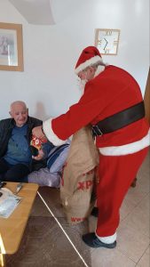 Ο ΑΪ ΒΑΣΙΛΗΣ ΣΤΟΥΣ ΗΛΙΚΙΩΜΕΝΟΥΣ ΤΩΝ ΜΟΥΡΙΩΝ 4