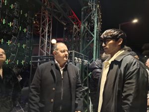 ΦΩΤΑΓΩΓΗΣΗ ΧΡΙΣΤΟΥΓΕΝΝΙΑΤΙΚΟΥ ΔΕΝΔΡΟΥ ΣΤΟ ΔΗΜΑΡΧΕΙΟ ΚΙΛΚΙΣ 4. 1jpg