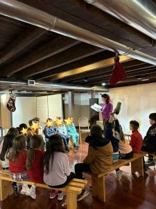 ΧΡΙΣΤΟΥΓΕΝΝΙΑΤΙΚΕΣ ΙΣΤΟΡΙΕΣ ΣΤΗΝ ΚΑΠΝΑΠΟΘΗΚΗ ΤΗΣ ΑΥΣΤΡΟΕΛΛΗΝΙΚΗΣ 1