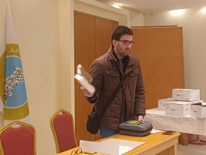 ΑΠΙΝΙΔΩΤΕΣ ΣΕ ΑΘΛΗΤΙΚΟΥΣ ΠΟΔΟΣΦΑΙΡΙΚΟΥΣ ΣΥΛΛΟΓΟΥΣ 17