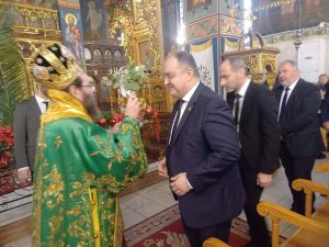 ΕΚΚΛΗΣΙΑΣΜΟΣ ΓΙΑ ΤΑ ΘΕΟΦΑΝΕΙΑ 1