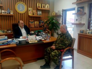 ΕΠΙΣΚΕΨΗ ΑΠΕΡΧΟΜΕΝΟΥ ΔΙΟΙΚΗΤΗ 71ΗΣ Α.Μ. ΤΑΞΙΑΡΧΙΑΣ ''ΠΟΝΤΟΣ'' ΣΤΟΝ ΔΗΜΑΡΧΟ ΚΙΛΚΙΣ 3