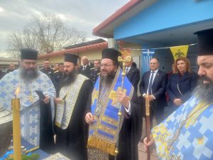 ΡΙΨΗ ΤΙΜΙΟΥ ΣΤΑΥΡΟΥ ΣΤΗΝ ΠΙΣΙΝΑ ΤΟΥ ΑΘΛΗΤΙΚΟΥ ΚΕΝΤΡΟΥ ''ΑΛΕΞΑΝΔΡΟΣ'' 2.2jpg