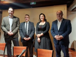 ΒΙΒΛΙΟΠΑΡΟΥΣΙΑΣΗ ''ΚΡΑΤΑ ΜΙΑ ΘΕΣΗ ΔΙΠΛΑ ΣΟΥ 4