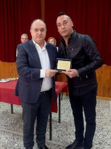 ΒΡΑΒΕΥΣΗ ΘΕΟΛΟΓΟΥ ΖΩΤΟΥ ΑΠΟ ΤΗ ΔΗΜΟΤΙΚΗ ΚΟΙΝΟΤΗΤΑ ΜΕΓΑΛΗΣ ΒΡΥΣΗΣ 1