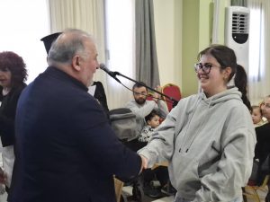 ΒΡΑΒΕΥΣΗ ΠΡΩΤΟΕΤΩΝ ΦΟΙΤΗΤΩΝ ΤΡΙΤΕΚΝΩΝ ΟΙΚΟΓΕΝΕΙΩΝ 2026 4