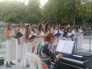 ΑΠΟ ΤΗΝ ΚΥΠΡΟ ΜΕ ΤΡΑΓΟΥΔΙ ΚΑΙ ΟΝΕΙΡΟ ΠΑΙΔΙΚΗ ΧΟΡΩΔΙΑ ΔΗΜΟΥ ΛΑΤΣΙΩΝ ΓΕΡΙΟΥ 6.2jpg