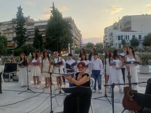 ΑΠΟ ΤΗΝ ΚΥΠΡΟ ΜΕ ΤΡΑΓΟΥΔΙ ΚΑΙ ΟΝΕΙΡΟ ΠΑΙΔΙΚΗ ΧΟΡΩΔΙΑ ΔΗΜΟΥ ΛΑΤΣΙΩΝ ΓΕΡΙΟΥ 8