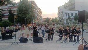 ΑΠΟ ΤΗΝ ΚΥΠΡΟ ΜΕ ΤΡΑΓΟΥΔΙ ΚΑΙ ΟΝΕΙΡΟ ΠΑΙΔΙΚΗ ΧΟΡΩΔΙΑ ΔΗΜΟΥ ΛΑΤΣΙΩΝ ΓΕΡΙΟΥ 9