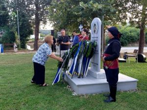 ΕΚΔΗΛΩΣΗ ΜΝΗΜΗΣ ΓΙΑ ΤΟΝ ΙΩΑΝΝΗ ΙΓΝΑΤΙΑΔΗ ΚΑΙ ΤΟΝ ΒΑΣΙΛΗ ΧΑΜΙΖΙΔΗ ΣΤΗ ΒΑΘΗ 5.7jpg
