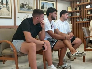 ΕΠΙΣΚΕΨΗ ΑΘΛΗΤΩΝ ΑΙΑΝΤΑ ΣΤΟΝ ΔΗΜΑΡΧΟ ΚΙΛΚΙΣ 6 ΕΠΙΣΚΕΨΗ ΑΘΛΗΤΩΝ ΑΙΑΝΤΑ ΣΤΟΝ ΔΗΜΑΡΧΟ ΚΙΛΚΙΣ 6
