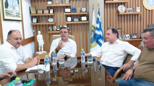 ΕΠΙΣΚΕΨΗ ΥΠΑΑΤ ΜΑΡΓΑΡΙΤΗ ΣΧΟΙΝΑ ΣΤΟΝ ΔΗΜΑΡΧΟ ΚΙΛΚΙΣ 5jpg ΕΠΙΣΚΕΨΗ ΥΠΑΑΤ ΜΑΡΓΑΡΙΤΗ ΣΧΟΙΝΑ ΣΤΟΝ ΔΗΜΑΡΧΟ ΚΙΛΚΙΣ 5jpg